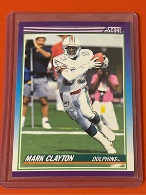 Mark Clayton #212 1990 Score Football Trading Card